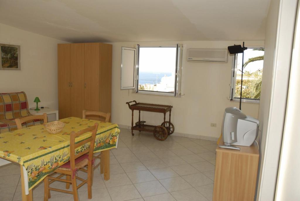 Villino Castellano Apartments Meta Quarto foto